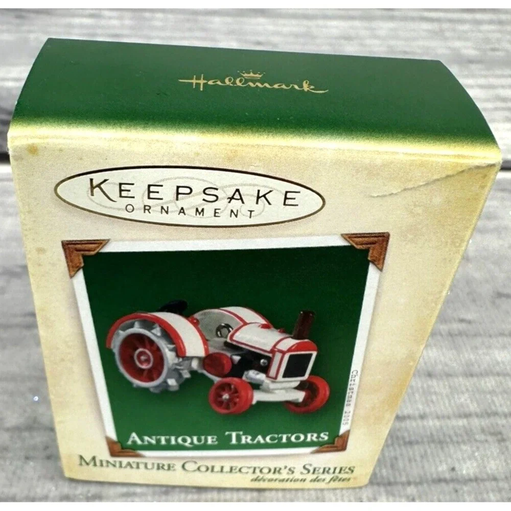 HALLMARK KEEPSAKE 2005 MINIATURE‎ CHRISTMAS ORNAMENT ANTIQUE TRACTORS